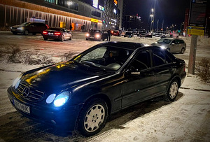 Mercedes-Benz C 200 Kompressor (2 foto / 5)