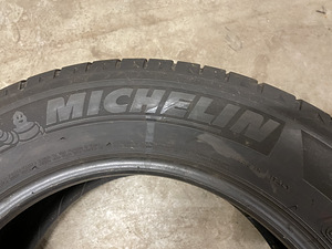 Шины Michelin 215/60 R16 за 2шт 19евро (4 фото из 4)