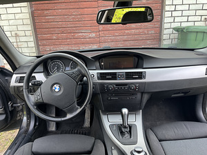 BMW 330d (6 foto / 8)