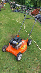 Газонокосилка HUSGVARNA (1 фото из 4)