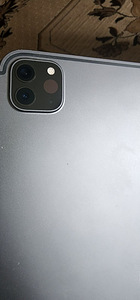 iPad Pro 11 дюймов (2-го поколения) Wi-Fi + Cellular (2 фото из 5)