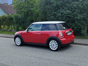 MINI COOPER (2 фото из 9)