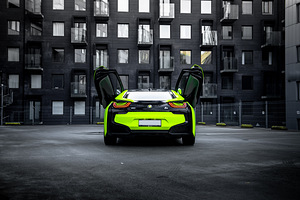 BMW i8 Pure Impulse Rent (2 foto / 6)