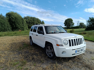 Продам jeep Patriot (7 фото из 15)