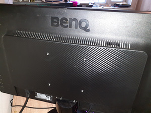 BenQ GL2460 (2 foto / 2)