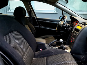 Peugeot 407 2.0 HDI manuaal 6 käiku (3 foto / 5)