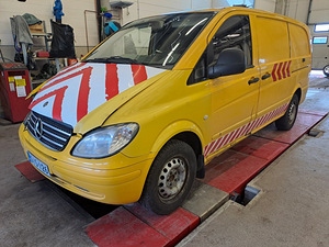 Mercedes-Benz Vito 2.2 varuosadena 2009a. (2 foto / 9)