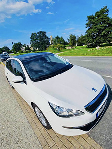 Продам Peugeot 308 2014, 1.2 бензин, механика (2 фото из 9)