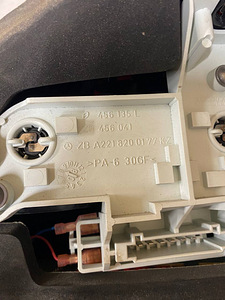 Mercedes-benz tagatuled (tagumine pidurituli) (5 foto / 8)