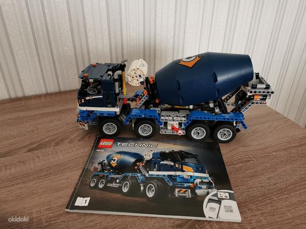 LEGO Technicnic 42112 Бетономешалка (фото #1)