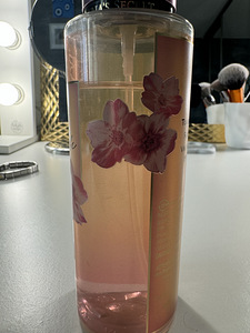 Victoria Secret Body mist (3 foto / 3)