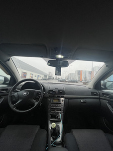 Toyota Avenida 2.2d D4D (6 foto / 8)