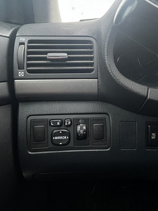 Toyota Avenida 2.2d D4D (7 foto / 8)