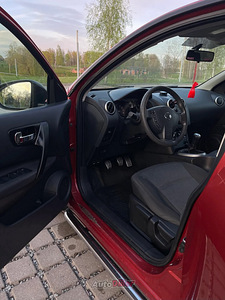 Nissan Qashqai 1.6 84kW (2 foto / 6)