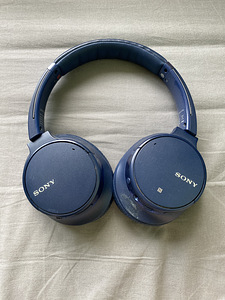 Наушники sony (1 фото из 2)