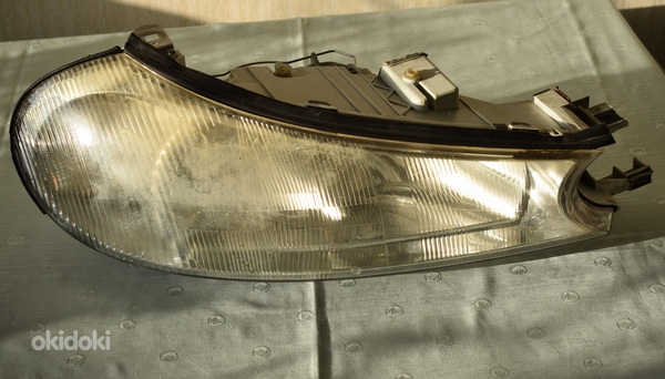 Ford Mondeo MK2 etuAjovalo Framstrålkastare