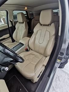 Land Rover Range Rover Evoque 2.2 110kW (10 foto / 15)