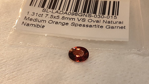 Granaat; loomulik; 1,31 ct; spessartiin; VS; Namiibia; ovaal (10 foto / 10)