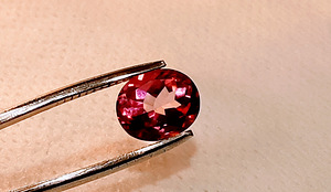 Topaas; loomulik; 4,82 ct; roosa; IF; katmine; Brasiilia. (2 foto / 10)