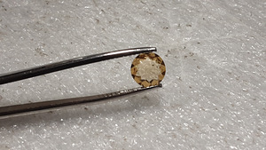Berüül; loodused;1,34ct;kollane;VS; Madagaskar; paranemist pole (1 foto / 7)