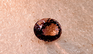 Ametriin; natuur;7,66ct; lilla-kollane;VVS; paranemist pole (5 foto / 10)