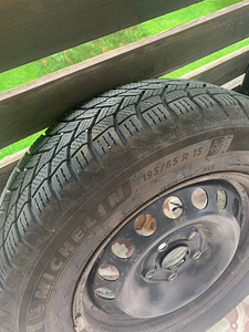 Зимние Шины Michelin 195/65/R15с дисками (1 фото из 3)