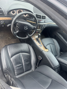 Mercedes-Benz E320 w211 (7 foto / 11)