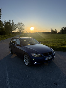 BMW 320d e91 (3 foto / 9)
