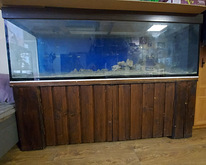 Akvaarium koos alusega 750 l.