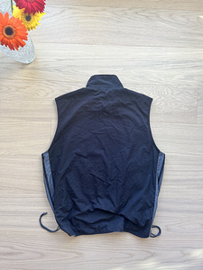 Adidas kahepoolne vest (7 foto / 10)