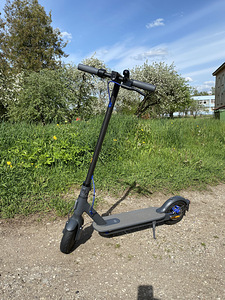 Mi Electric Scooter 3 (2 foto / 4)