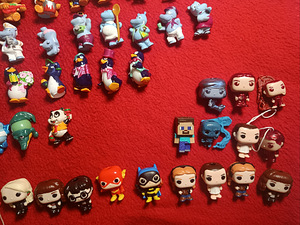 Erinevad Kinder minifiguurid (4 foto / 5)