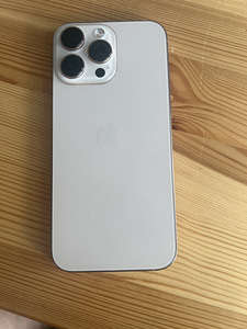 iPhone 16pro max järelturutelefon (7 foto / 8)