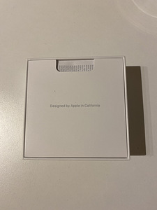 Airpods 1-го поколения (4 фото из 4)