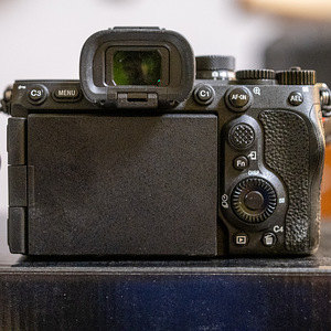 Sony a7RV (2 фото из 6)