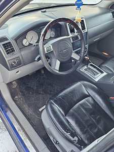 Продам Chrysler 300c (8 фото из 8)