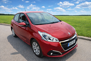 Peugeot 208 MY2016 Facelift (2 foto / 9)