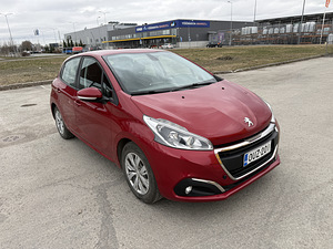 Peugeot 208 MY2016 Facelift (6 foto / 9)