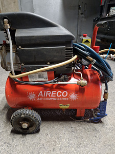 Kompressor ECO/24/2,0HP-x 24l, 206l/min, 24l, 8 bar (1 foto / 4)