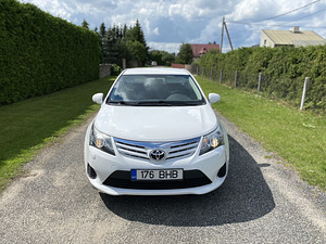 Toyota Avensis 1.6 97kW 2012 LPG (1 foto / 8)