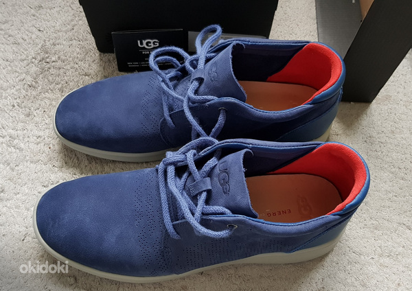 UGG HYBRID SNEAKER 45.5