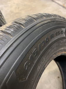 Шины 215/70 R 15 c (2 фото из 3)