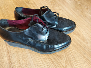Kingad Tamaris 41r. (2 foto / 2)
