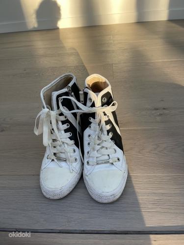 DKNY обувь (фото #3)