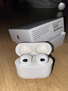 AirPods 3 (3 foto / 7)