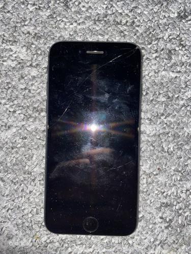 iPhone 7 (фото #1)
