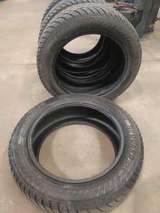 Продам резину Yokohama 215 55 R17. (6 фото из 6)