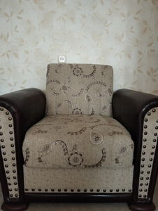 Tugitool kapiga/кресло со шкафчиком (4 фото из 4)