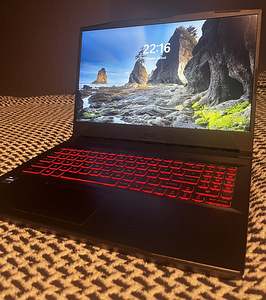 MSI Katana GF66 11UG (1 foto / 3)