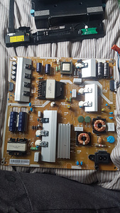 UE50JU6400K (5 foto / 7)